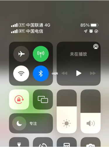 革吉苹果手机维修分享iPhone双卡信号解决办法 