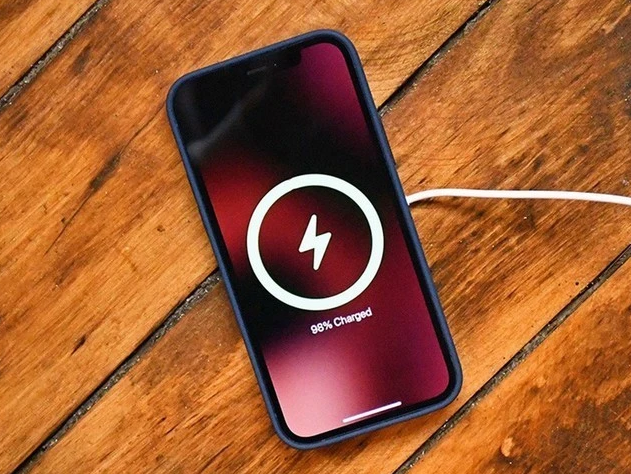 革吉苹果手机维修分享iPhone 12可以随便充电吗 