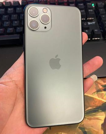 革吉苹果维修点分享iPhone 11 Pro黑屏小众故障解析 